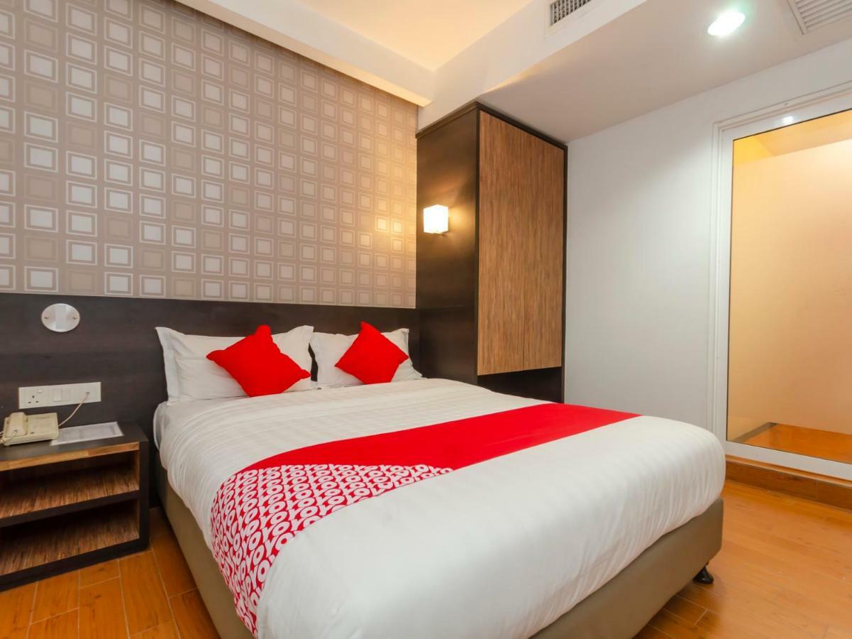 Oyo 1164 Hotel 906 Kota Laksamana Malacca Екстериор снимка